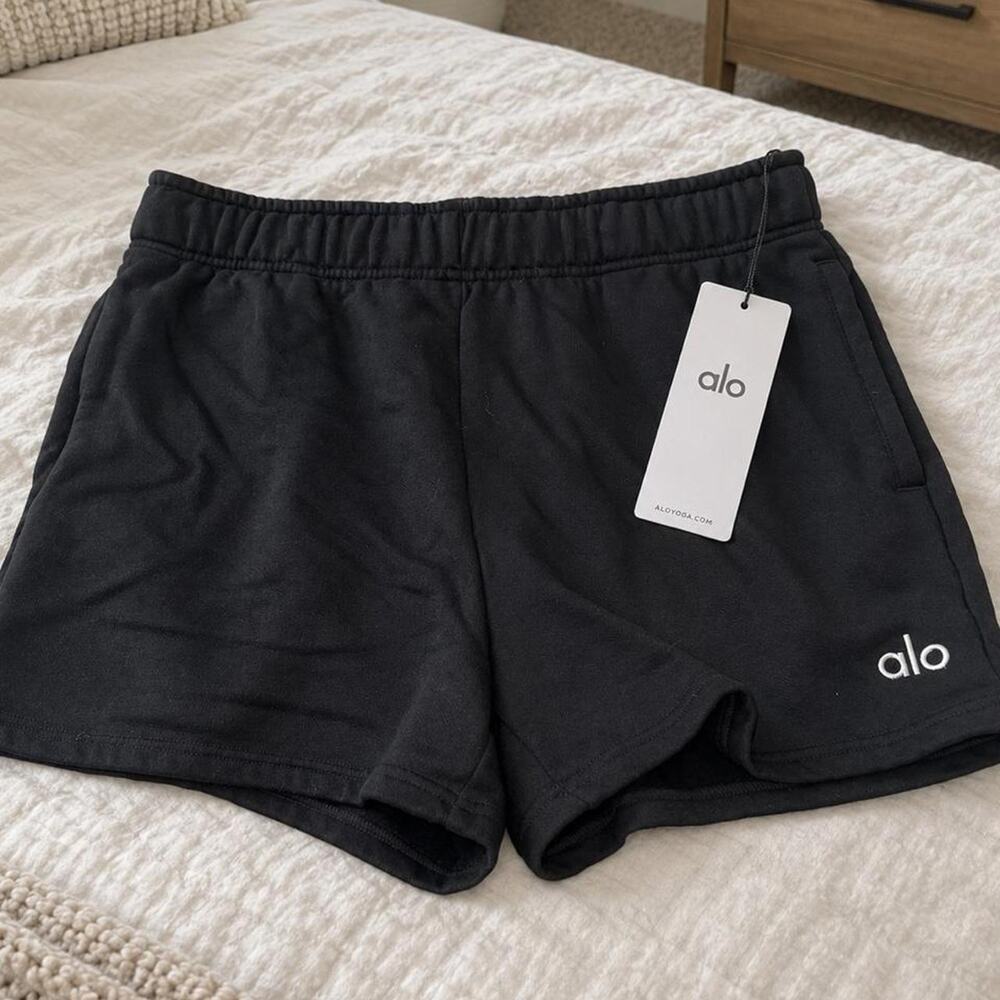 Alo Accolade Shorts – Black